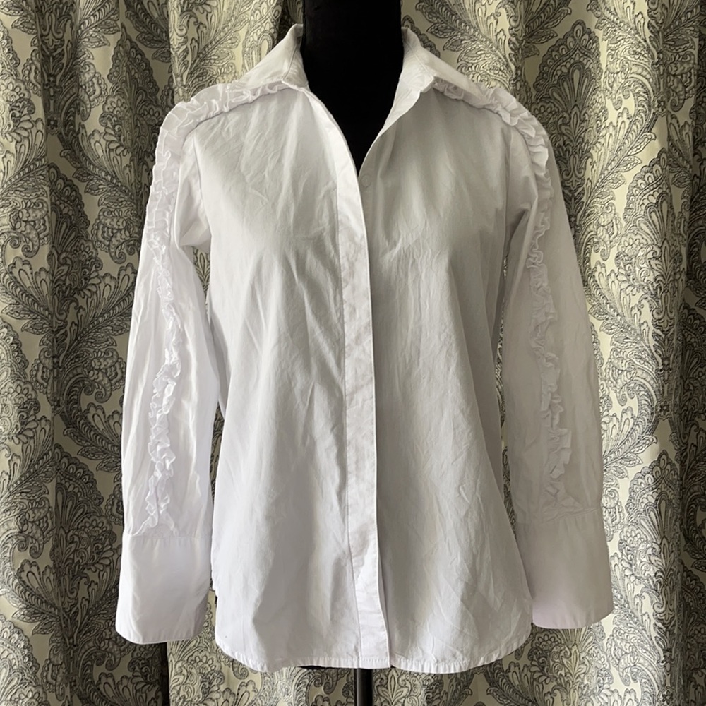 Ruffled sleeve white button down